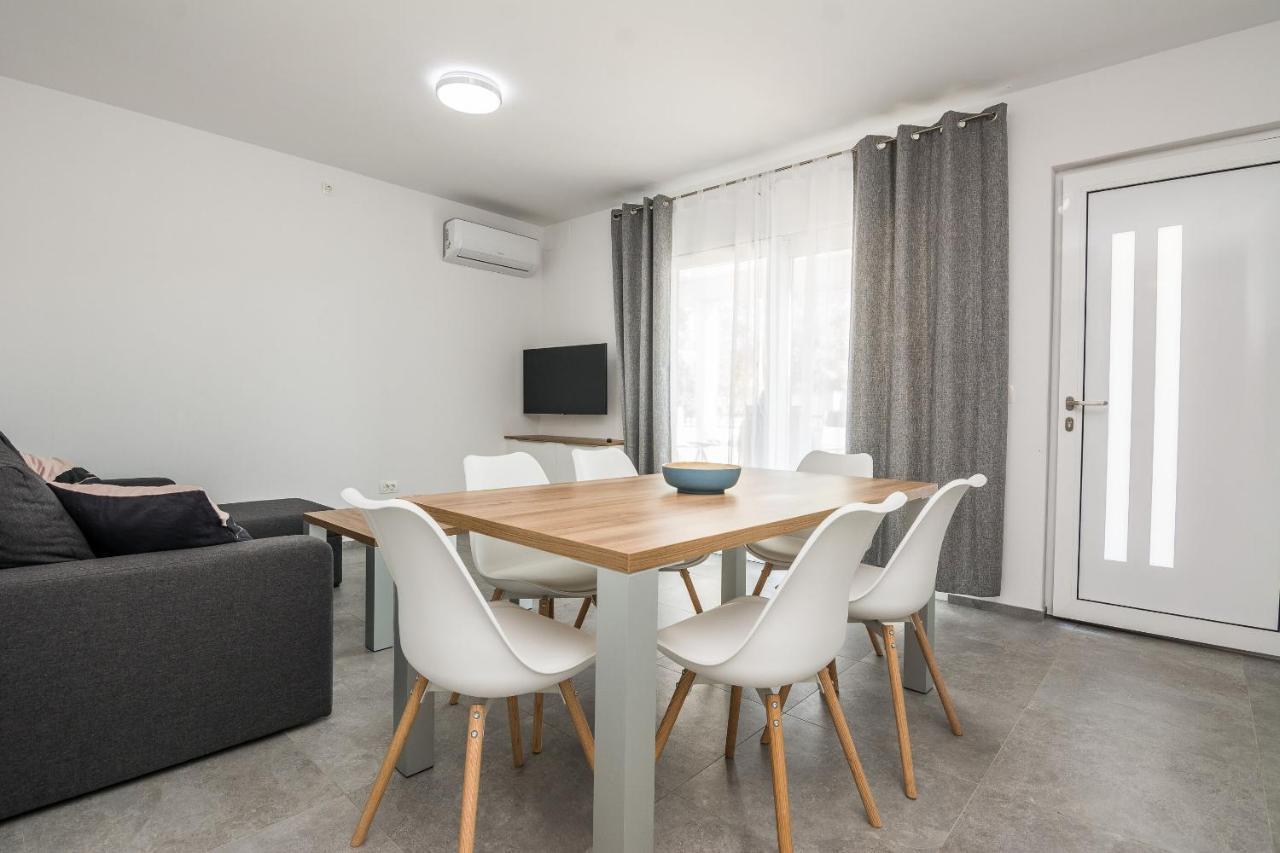 Apartment Spanic 1 Vir Esterno foto